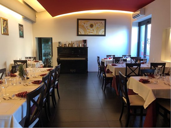 Foto Ristorante La Fonte di Enea Foto Ristorante La Fonte di Enea