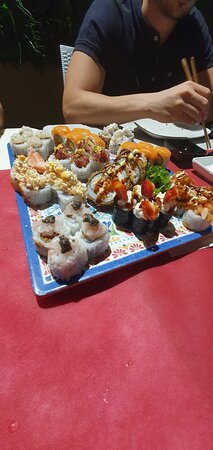 Foto Sushi Team Damiano Distante Foto Sushi Team Damiano Distante