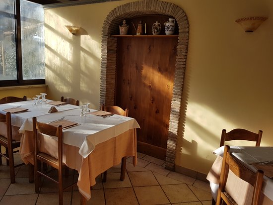 Foto Trattoria Pinseria del Gran Paradiso Foto Trattoria Pinseria del Gran Paradiso