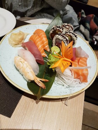 Foto Sushi e Noodles Foto Sushi e Noodles