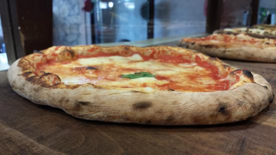 Foto Pizzeria Ricomincio da Tre Foto Pizzeria Ricomincio da Tre