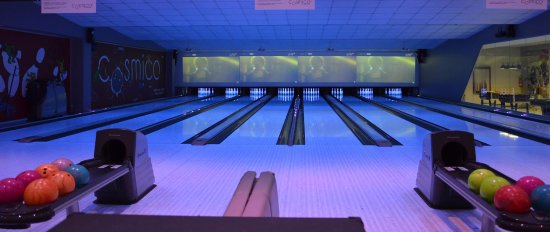 Foto Cosmico Bowling Foto Cosmico Bowling