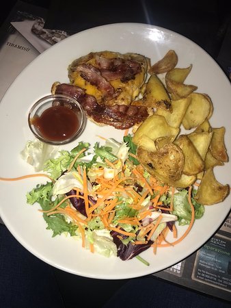 Foto Peaky Pub& Lounge Bar Foto Peaky Pub& Lounge Bar