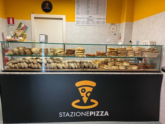 Foto Stazione Pizza Foto Stazione Pizza