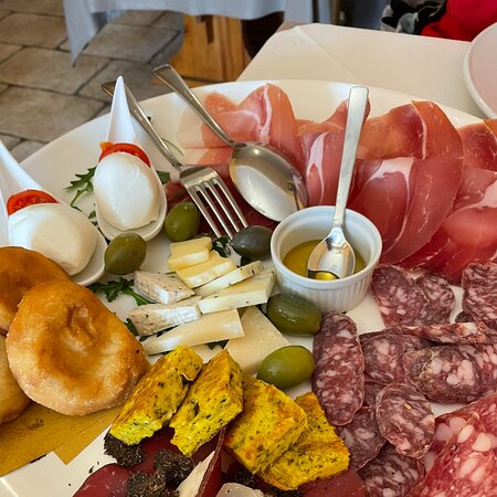 Foto Ristorante Pizzeria Il Tartufo Foto Ristorante Pizzeria Il Tartufo
